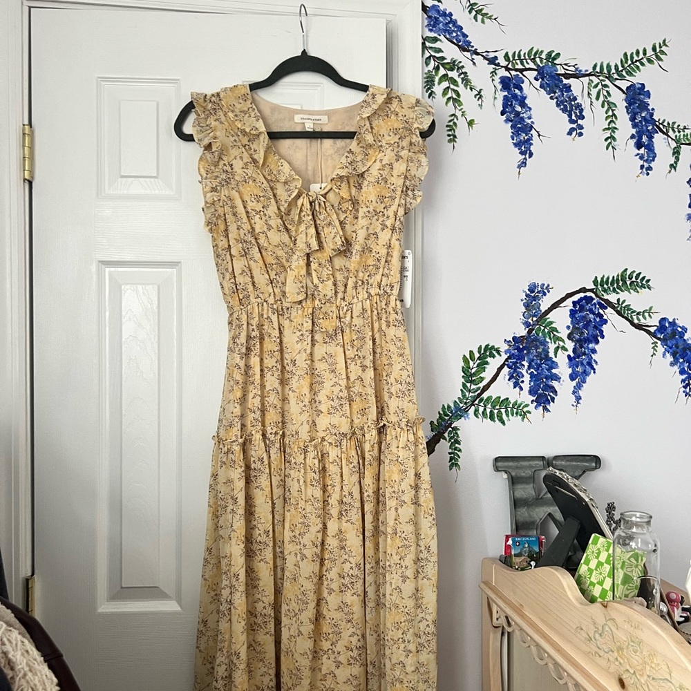 Fox Floral Beige Midi Dress